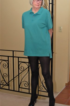 Nue en promenade, pas besoin de GPS Cécile - rencontre-Cougar-Paris