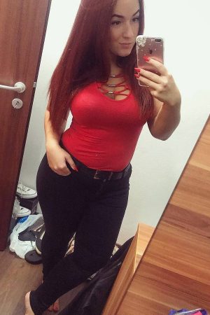 J’ai passé la semaine à penser à ça au lieu de bosser Nathalie - rencontre-Milf-Montpellier