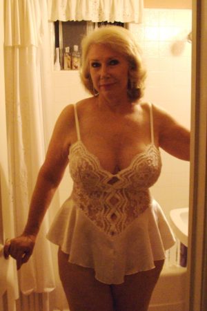 Nina - rencontre-Cougar-Besançon