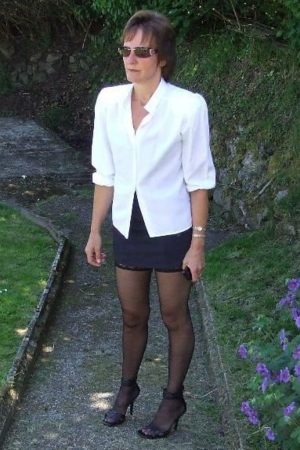 Cela fait trop longtemps que je n’ai pas profité de l’instant présent Aurélie - rencontre-Cougar-Asnières-sur-Seine