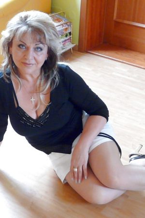 Aventure d’été ☀️ Anouk - rencontre-Cougar-Caen