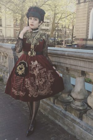 Envie d’une rencontre torride à Versailles Emma - rencontre-Cougar-Versailles