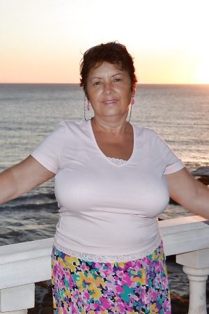 Lina - rencontre-MILF-Béziers