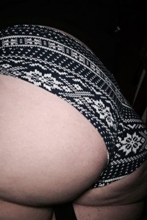 Emeline - rencontre-MILF-Pau