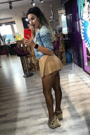 Envie de m’éclater sans tabou à Brive-la-Gaillarde ? Djamila - rencontre-MILF-Brive-la-Gaillarde