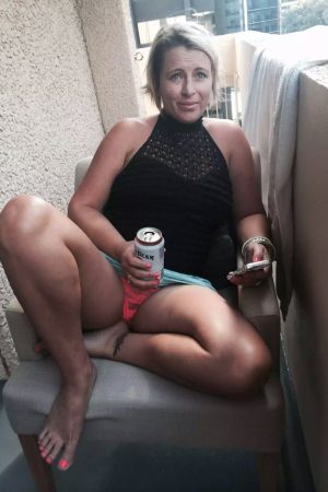 Esther - rencontre-Naturiste-Châlons-en-Champagne