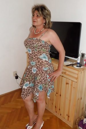 Valeria (47) cherche un gars pour se chauffer sous la pluie Valeria - rencontre-MILF-Compiègne