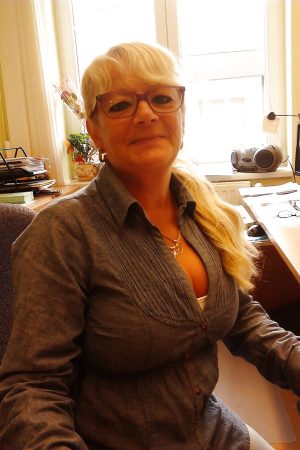 Maman solo recherche compagnie pour la soirée Emma - rencontre-Milf-Melun